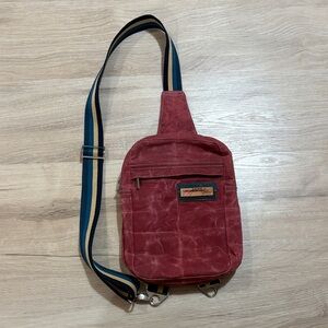 Women’s waxed canvas sling bag || built-in cork fabric wallet